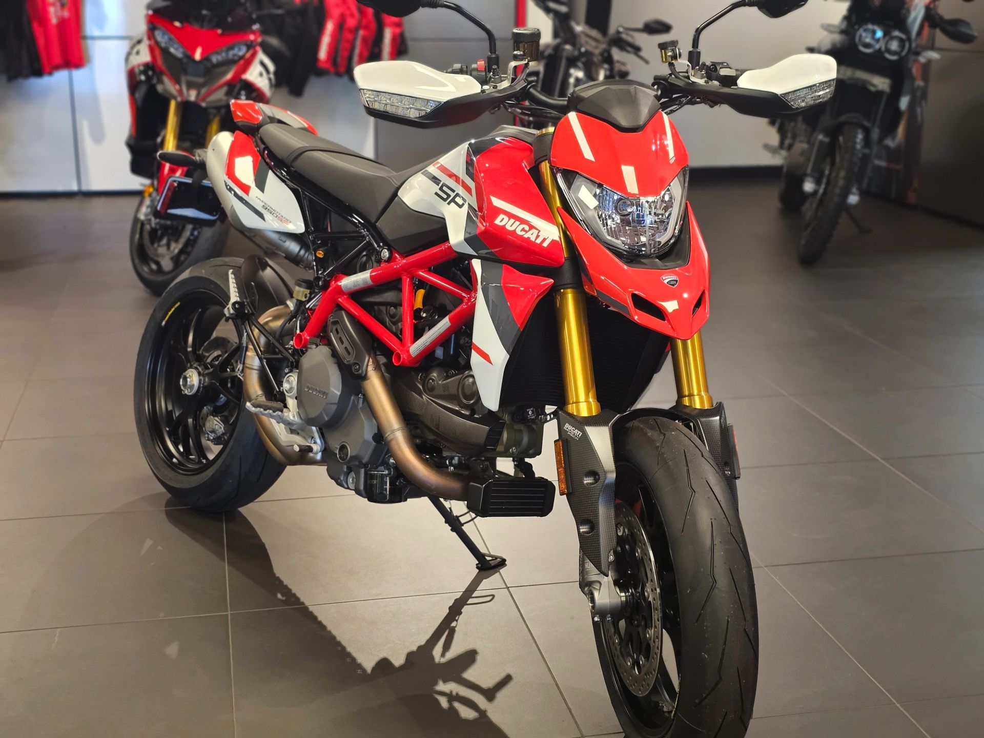 2024 Ducati Hypermotard 950 SP in Chattanooga, Tennessee - Photo 2