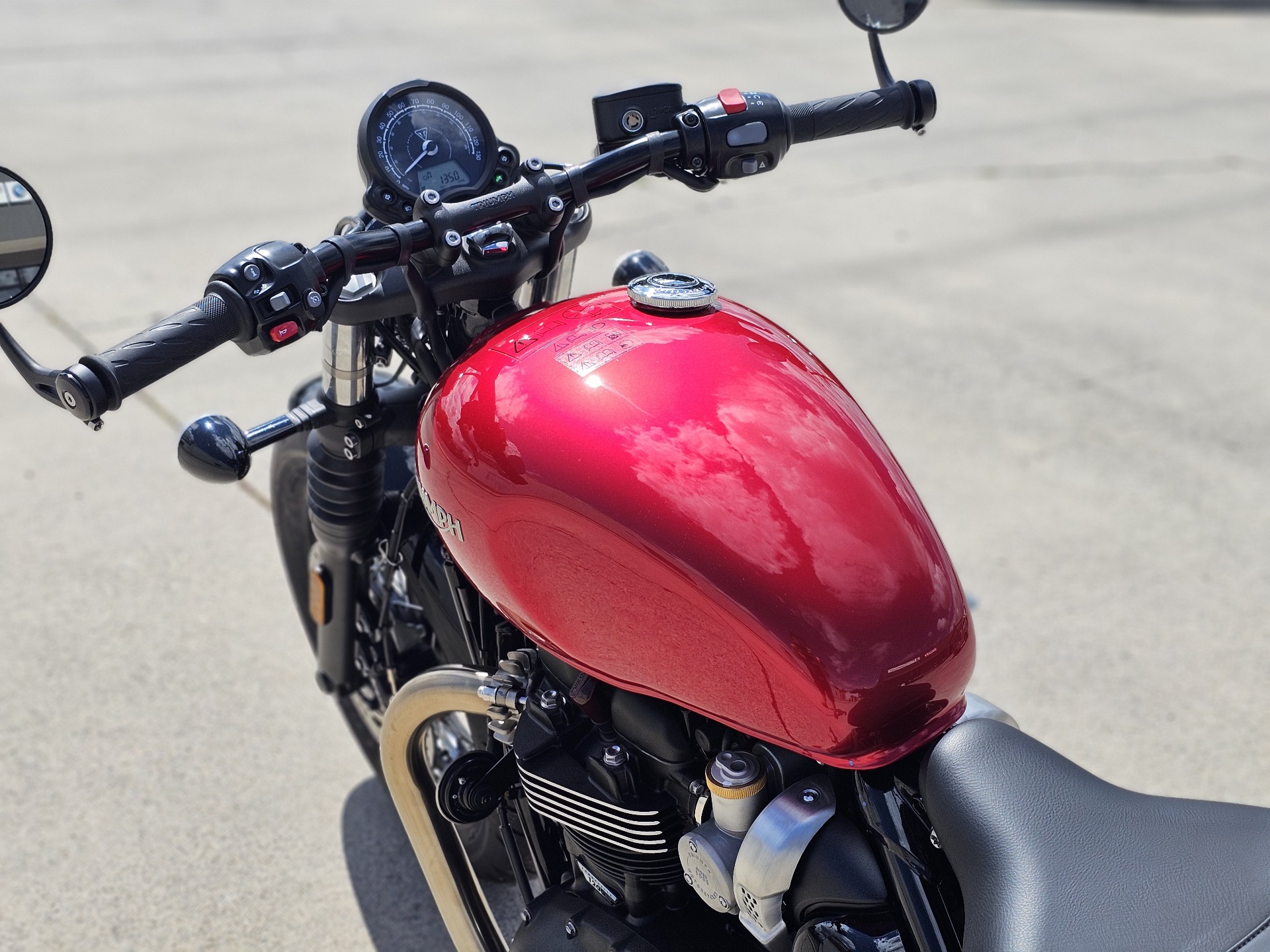 2024 Triumph Bonneville Bobber in Chattanooga, Tennessee - Photo 4