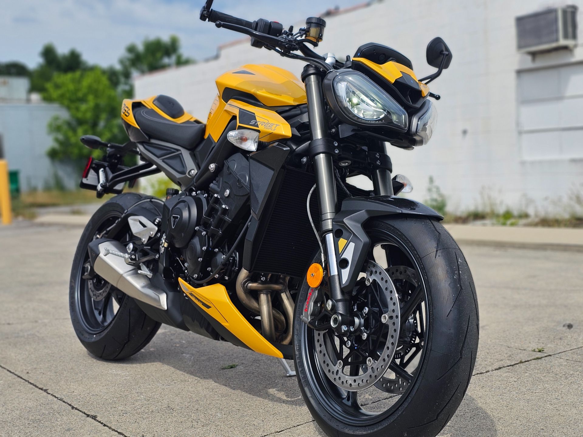 2024 Triumph Street Triple 765 RS in Chattanooga, Tennessee - Photo 2