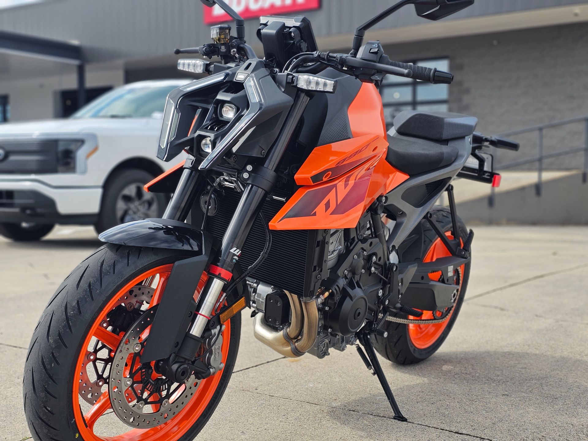 2024 KTM 990 Duke in Chattanooga, Tennessee - Photo 3