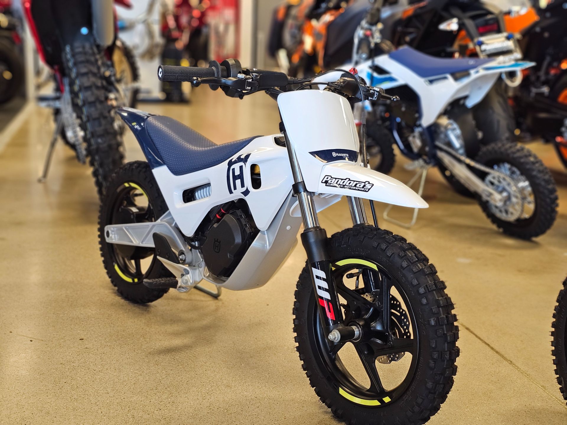 2024 Husqvarna EE 2 in Chattanooga, Tennessee - Photo 2