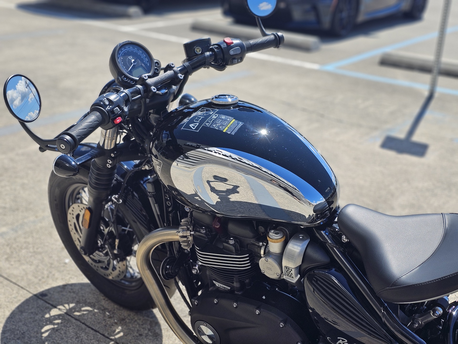 2023 Triumph Bonneville Bobber Chrome Edition in Chattanooga, Tennessee - Photo 4