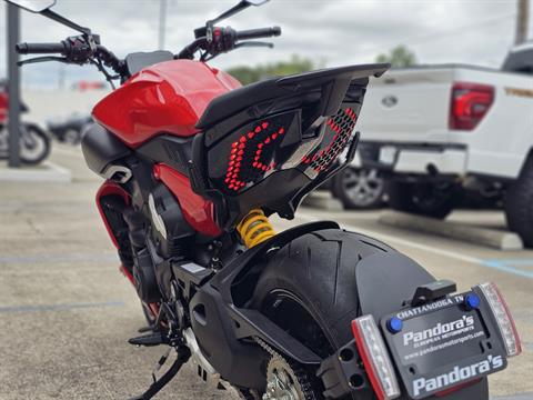 2024 Ducati Diavel V4 in Chattanooga, Tennessee - Photo 3