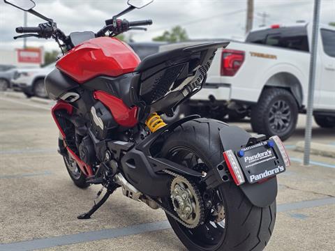 2024 Ducati Diavel V4 in Chattanooga, Tennessee - Photo 4