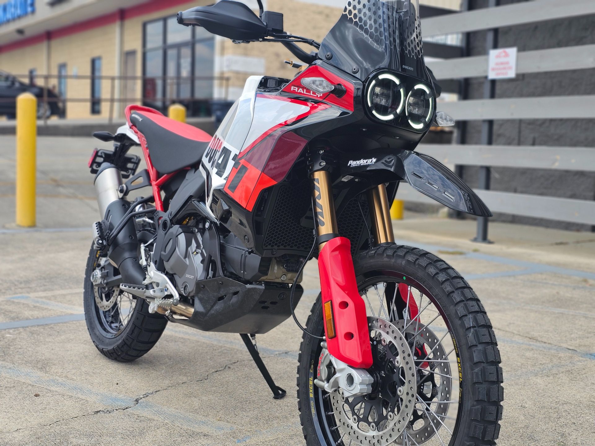 2025 Ducati DesertX Rally in Chattanooga, Tennessee - Photo 2