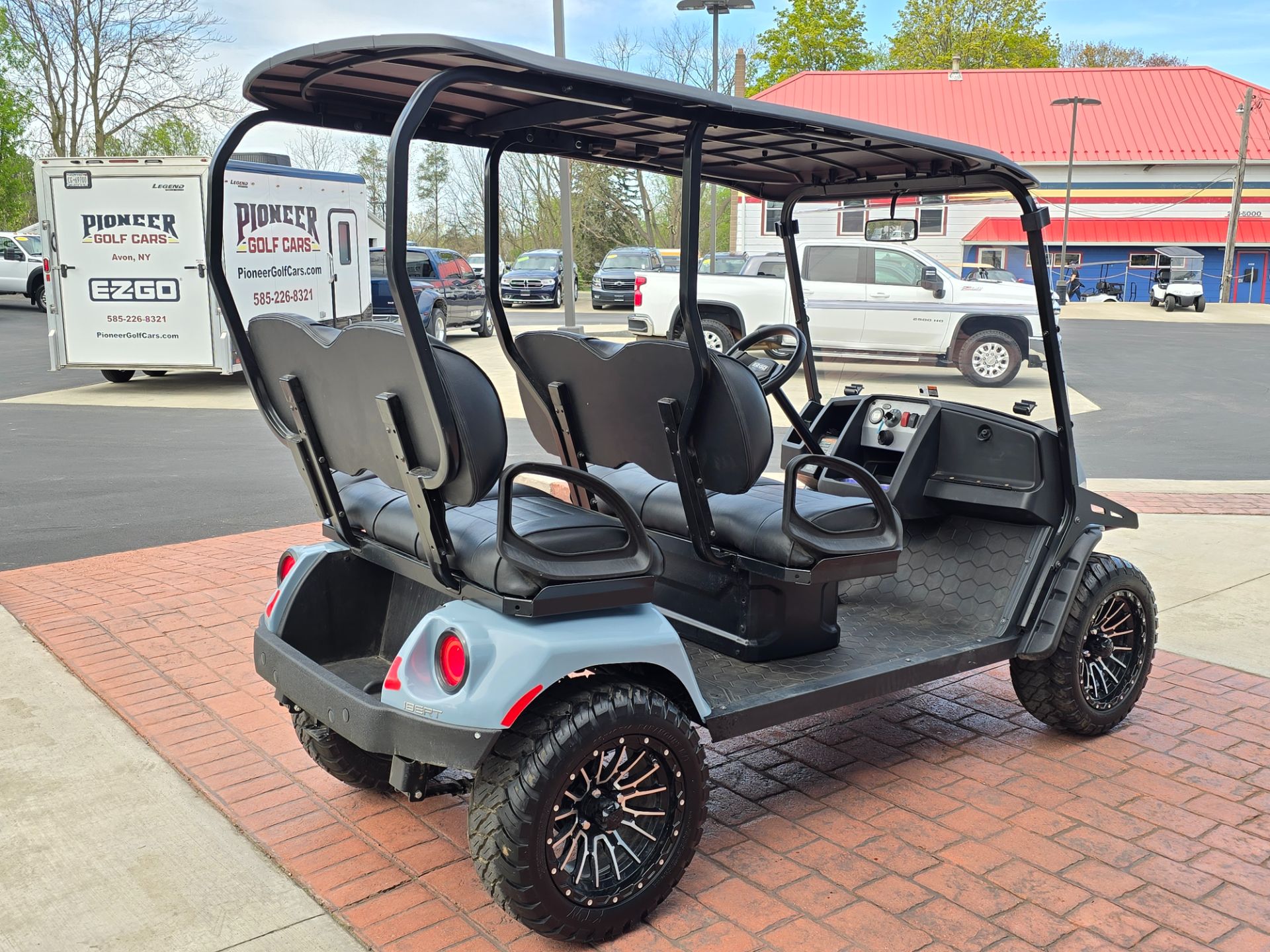 2023 E-Z-GO Liberty ELiTE 2.2 Single Pack with Light World Charger in Avon, New York - Photo 5