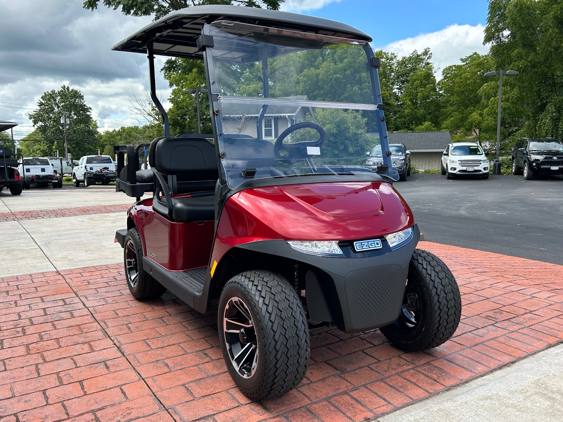 2025 E-Z-GO Valor 4 Electric in Avon, New York - Photo 20