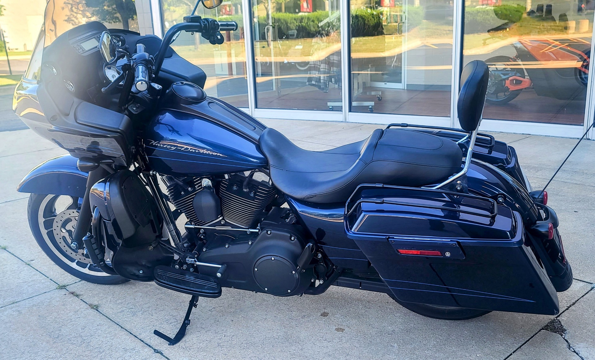 2012 Harley-Davidson Road Glide® Custom in Lake Villa, Illinois - Photo 10