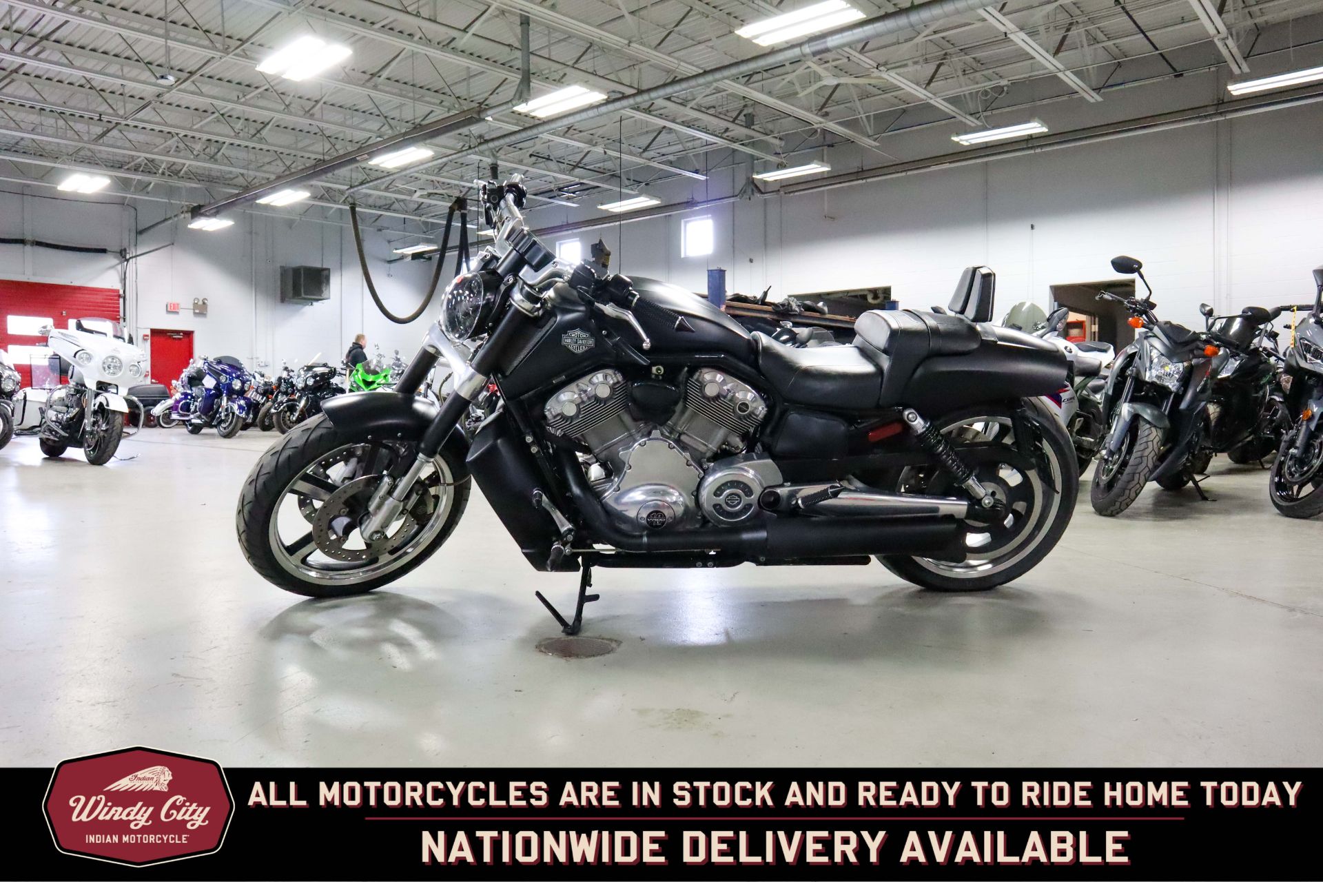 2012 Harley-Davidson V-Rod Muscle® in Lake Villa, Illinois - Photo 2