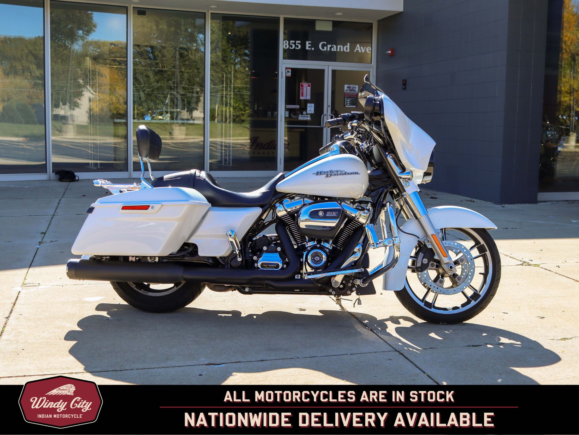 2017 Harley-Davidson Street Glide® Special in Lake Villa, Illinois - Photo 3