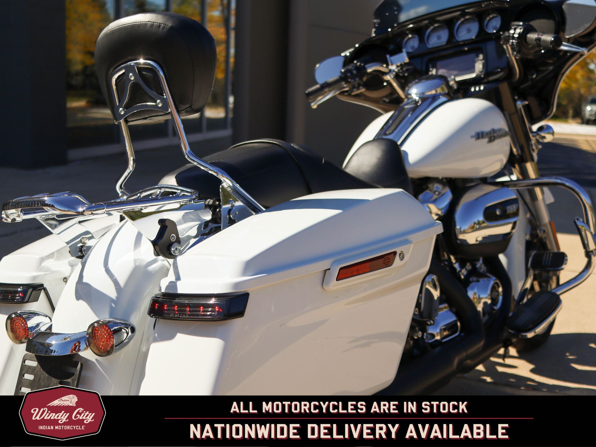 2017 Harley-Davidson Street Glide® Special in Lake Villa, Illinois - Photo 6