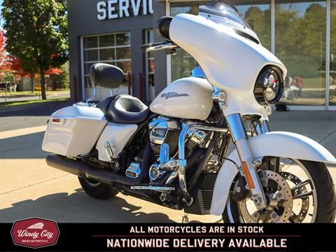 2017 Harley-Davidson Street Glide® Special in Lake Villa, Illinois - Photo 7