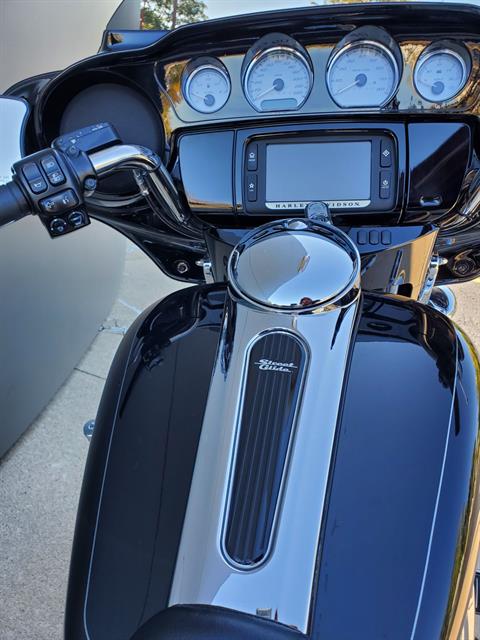 2015 Harley-Davidson Street Glide® Special in Lake Villa, Illinois - Photo 8
