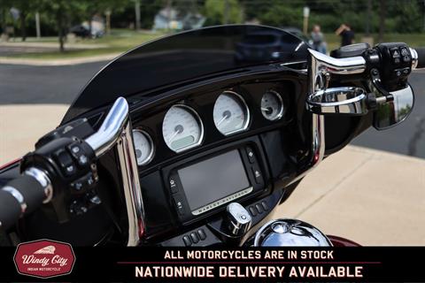 2016 Harley-Davidson Street Glide® Special in Lake Villa, Illinois - Photo 11