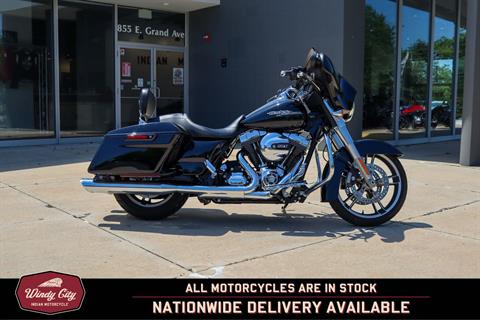 2014 Harley-Davidson Street Glide® in Lake Villa, Illinois - Photo 2