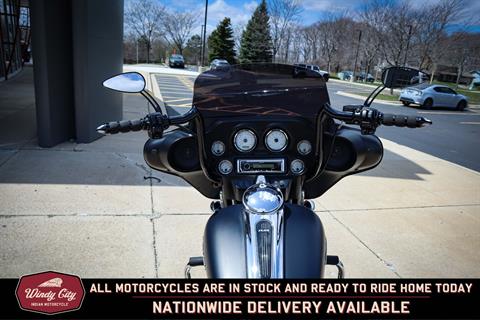 2013 Harley-Davidson Street Glide® in Lake Villa, Illinois - Photo 23