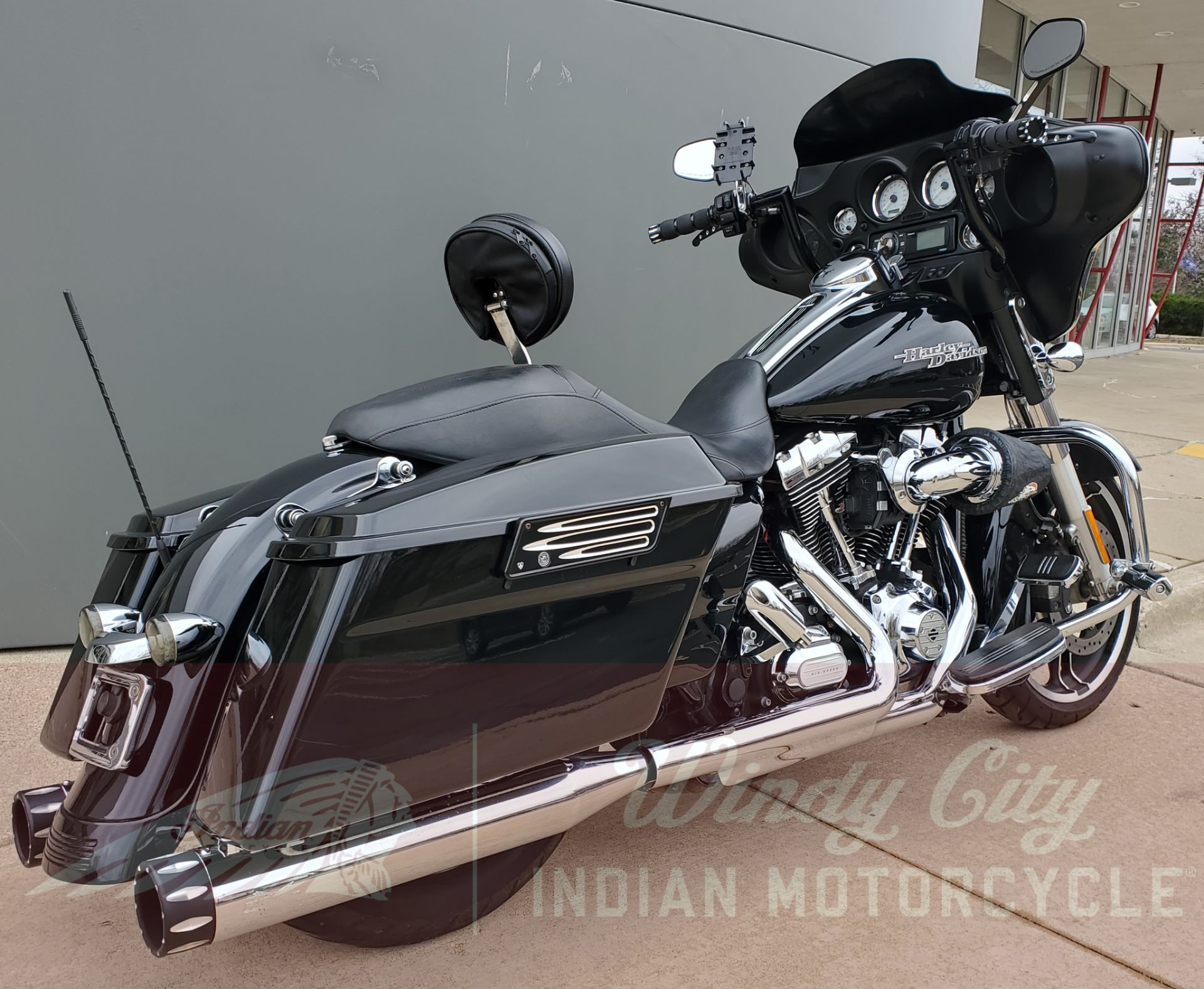 2012 Harley-Davidson Street Glide® in Lake Villa, Illinois - Photo 2