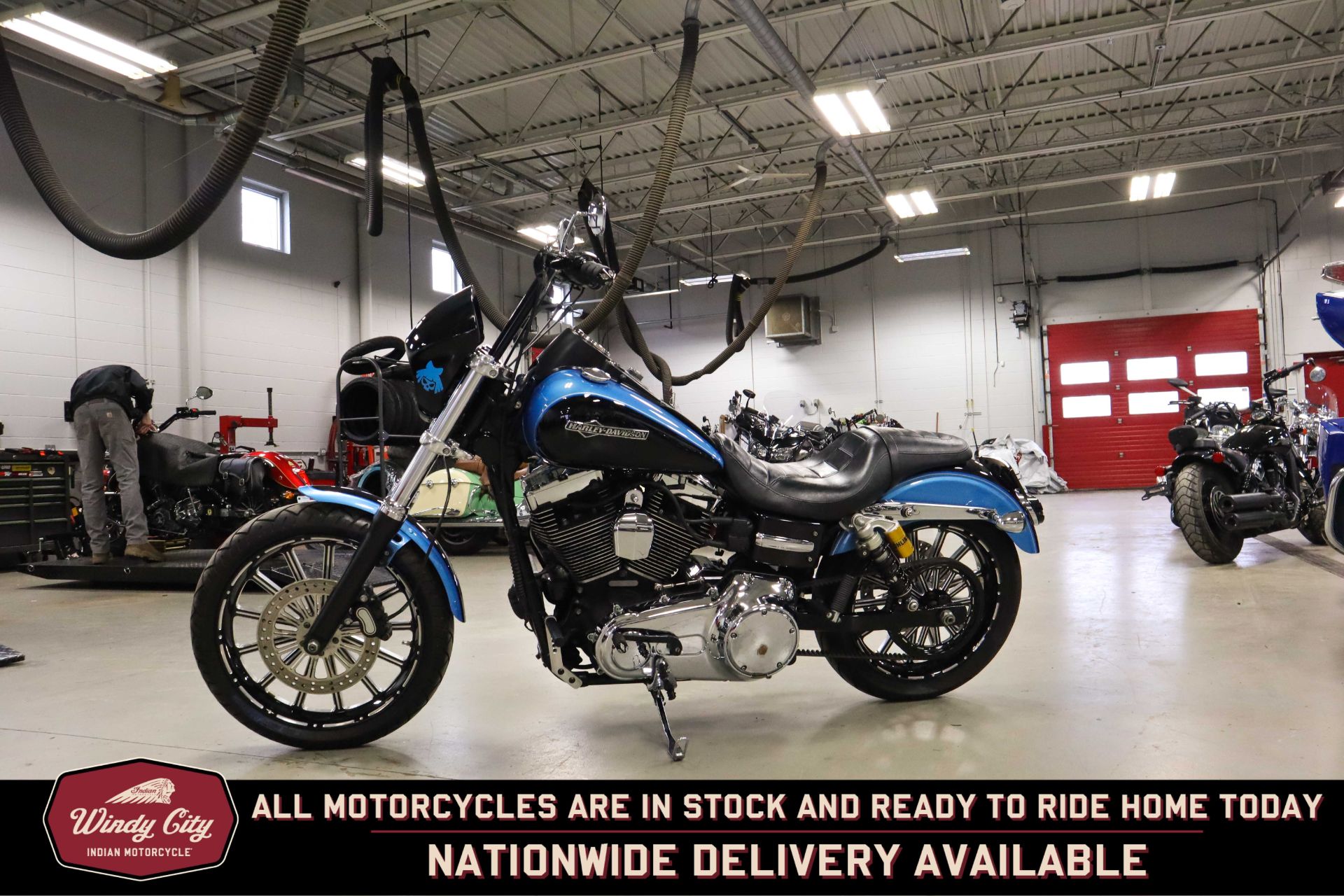 2011 Harley-Davidson Dyna® Super Glide® Custom in Lake Villa, Illinois - Photo 28