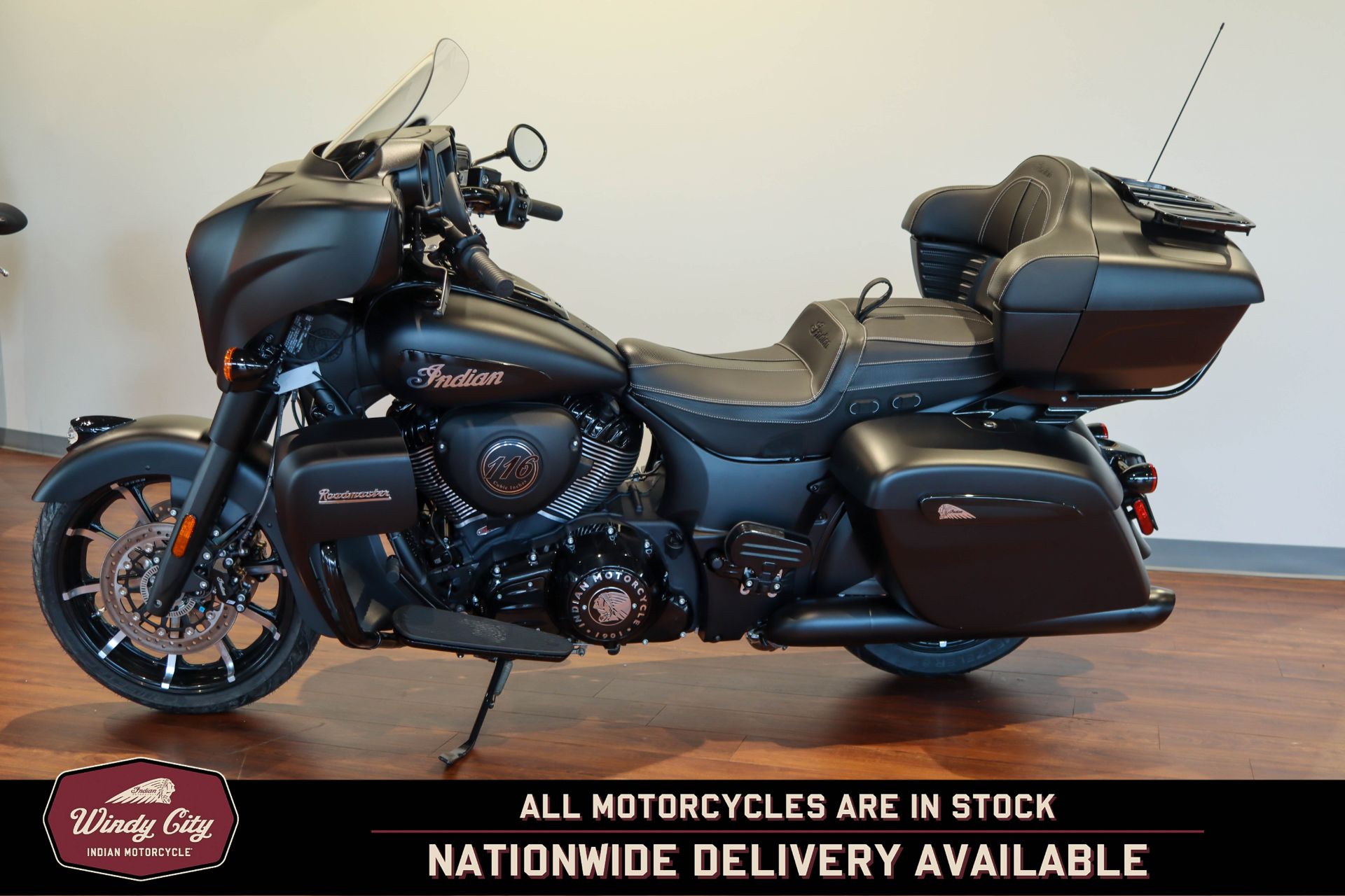 2023 Indian Motorcycle Roadmaster® Dark Horse® in Lake Villa, Illinois - Photo 5