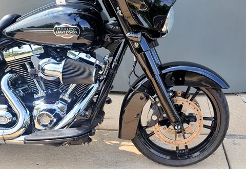 2014 Harley-Davidson Street Glide® Special in Lake Villa, Illinois - Photo 4