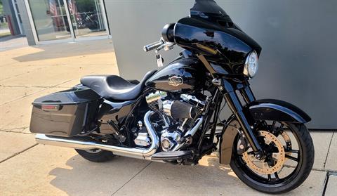 2014 Harley-Davidson Street Glide® Special in Lake Villa, Illinois - Photo 2