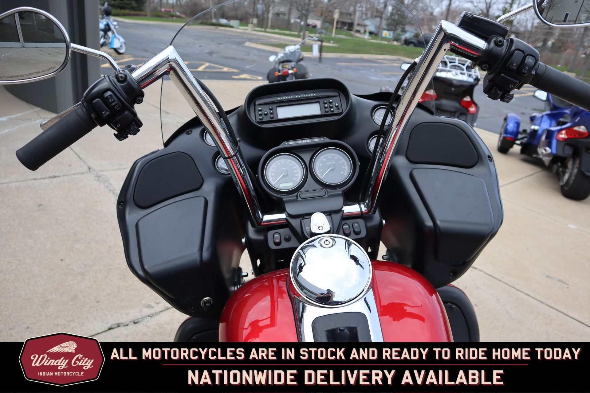 2013 Harley-Davidson Road Glide® Ultra in Lake Villa, Illinois - Photo 11