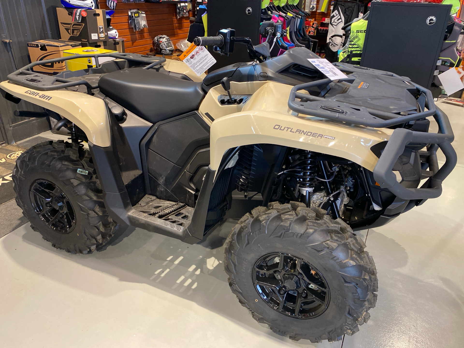 2024 Can-Am Outlander PRO XU HD5 in Dickinson, North Dakota