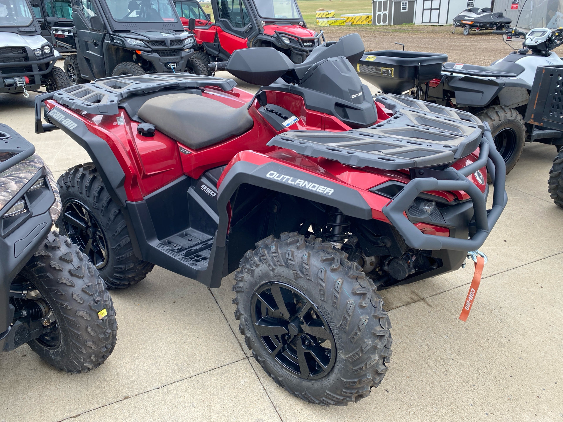 2024 Can-Am Outlander XT 850 in Dickinson, North Dakota