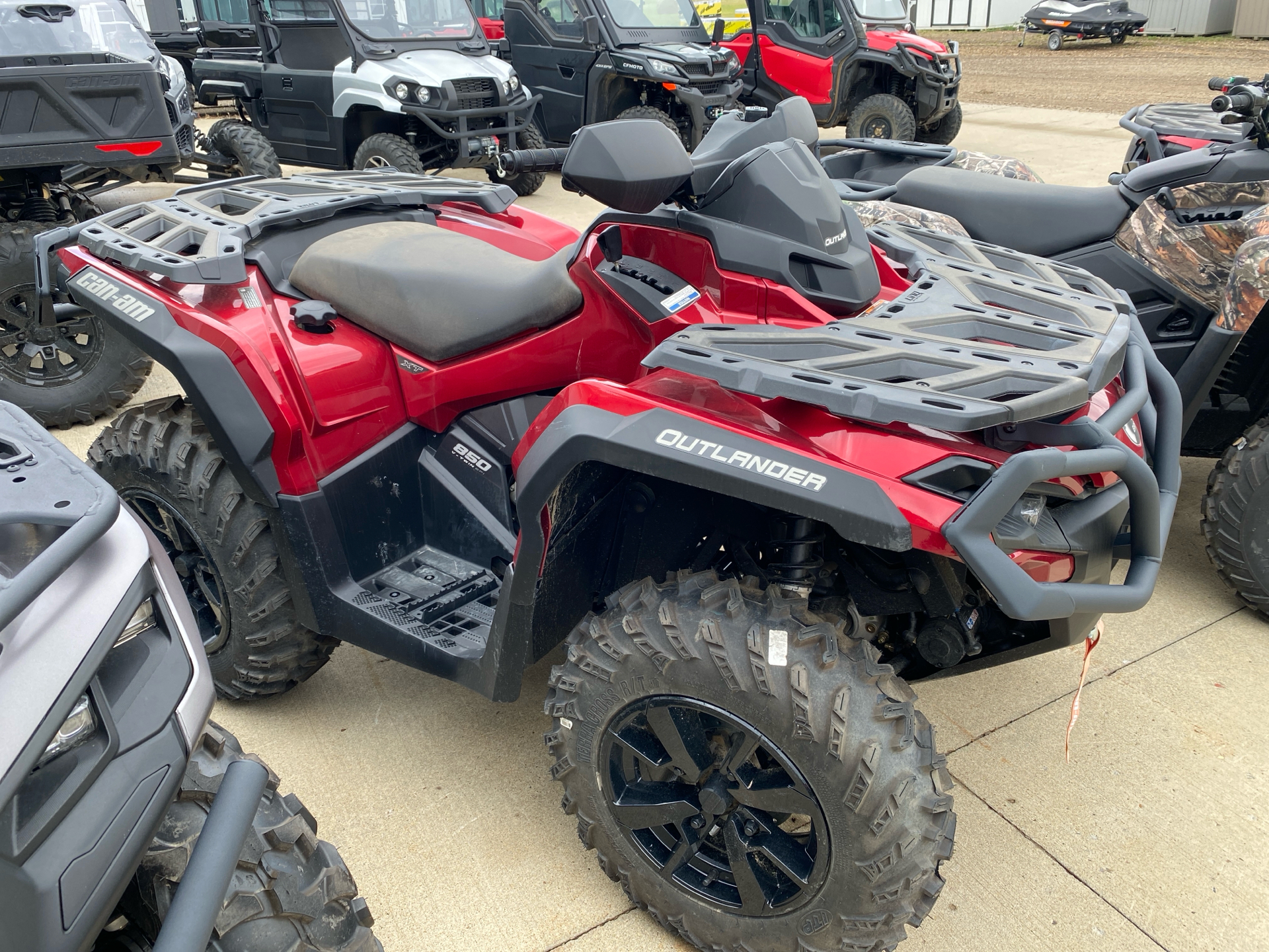 2024 Can-Am Outlander XT 850 in Dickinson, North Dakota