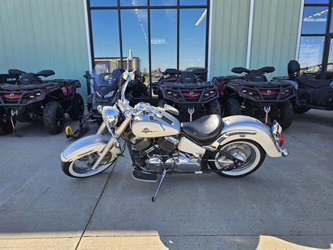 2003 Yamaha V Star Classic in Dickinson, North Dakota - Photo 1