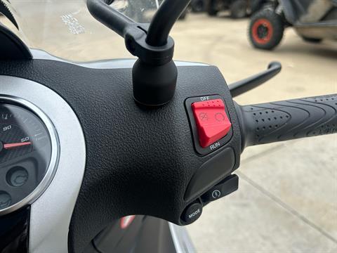 2021 Piaggio BV 350 Tourer in Columbia, Missouri - Photo 6