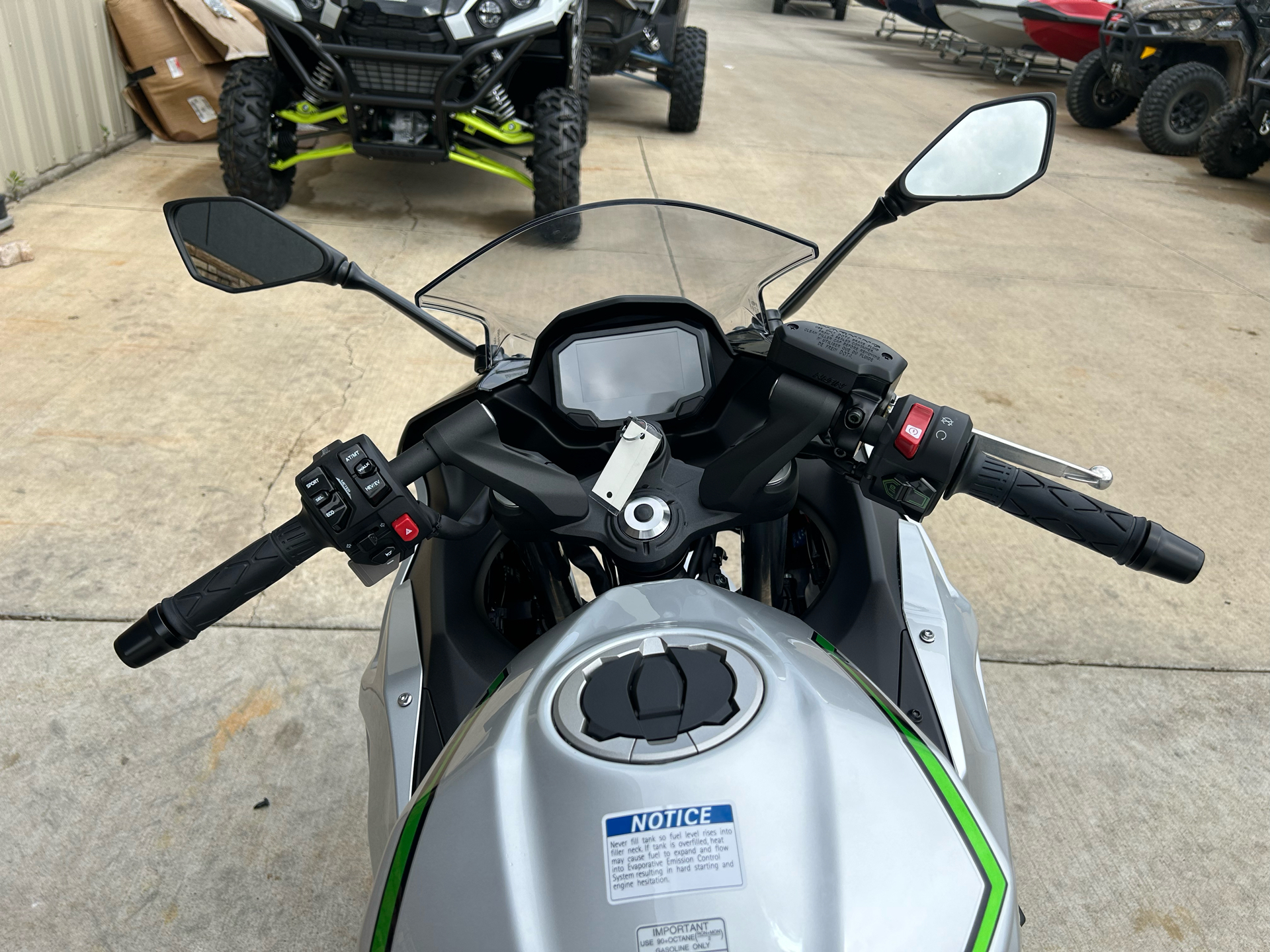 2024 Kawasaki Ninja 7 Hybrid ABS in Columbia, Missouri - Photo 6