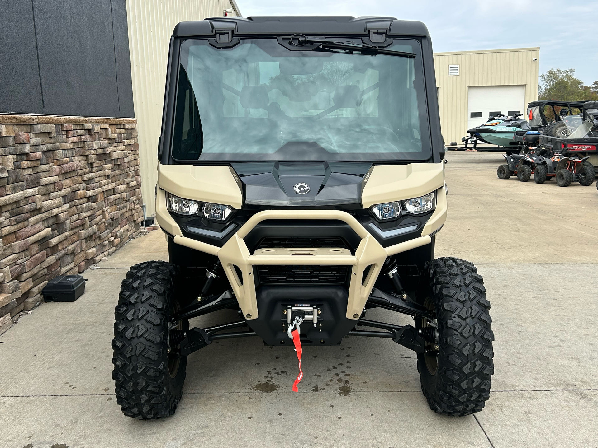 2025 Can-Am Defender MAX Limited in Columbia, Missouri - Photo 2