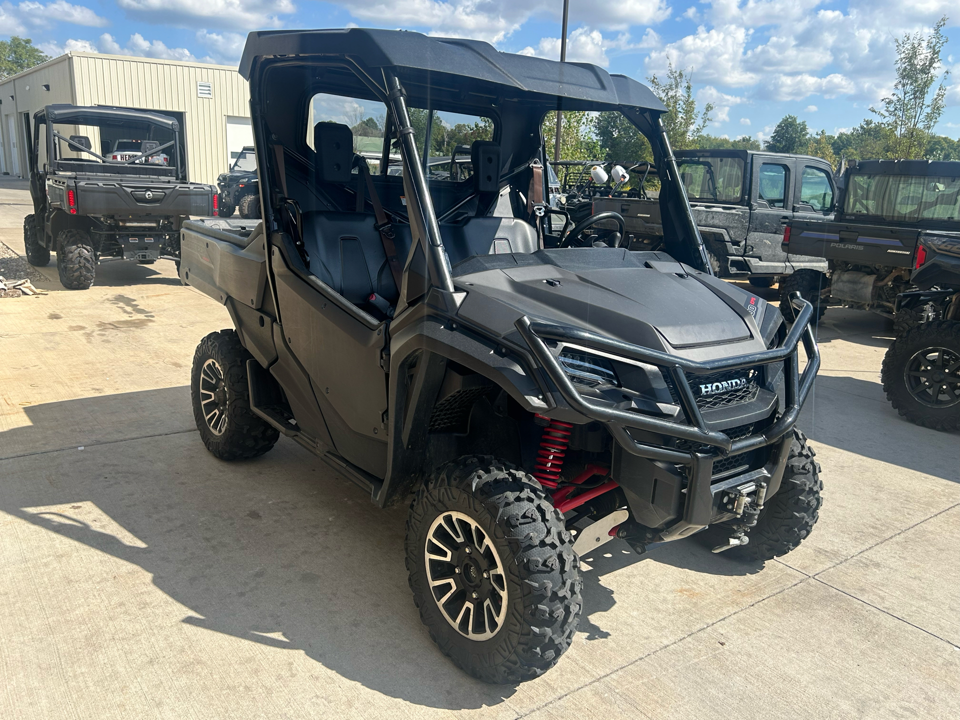 2018 Honda Pioneer 1000 LE in Columbia, Missouri - Photo 3