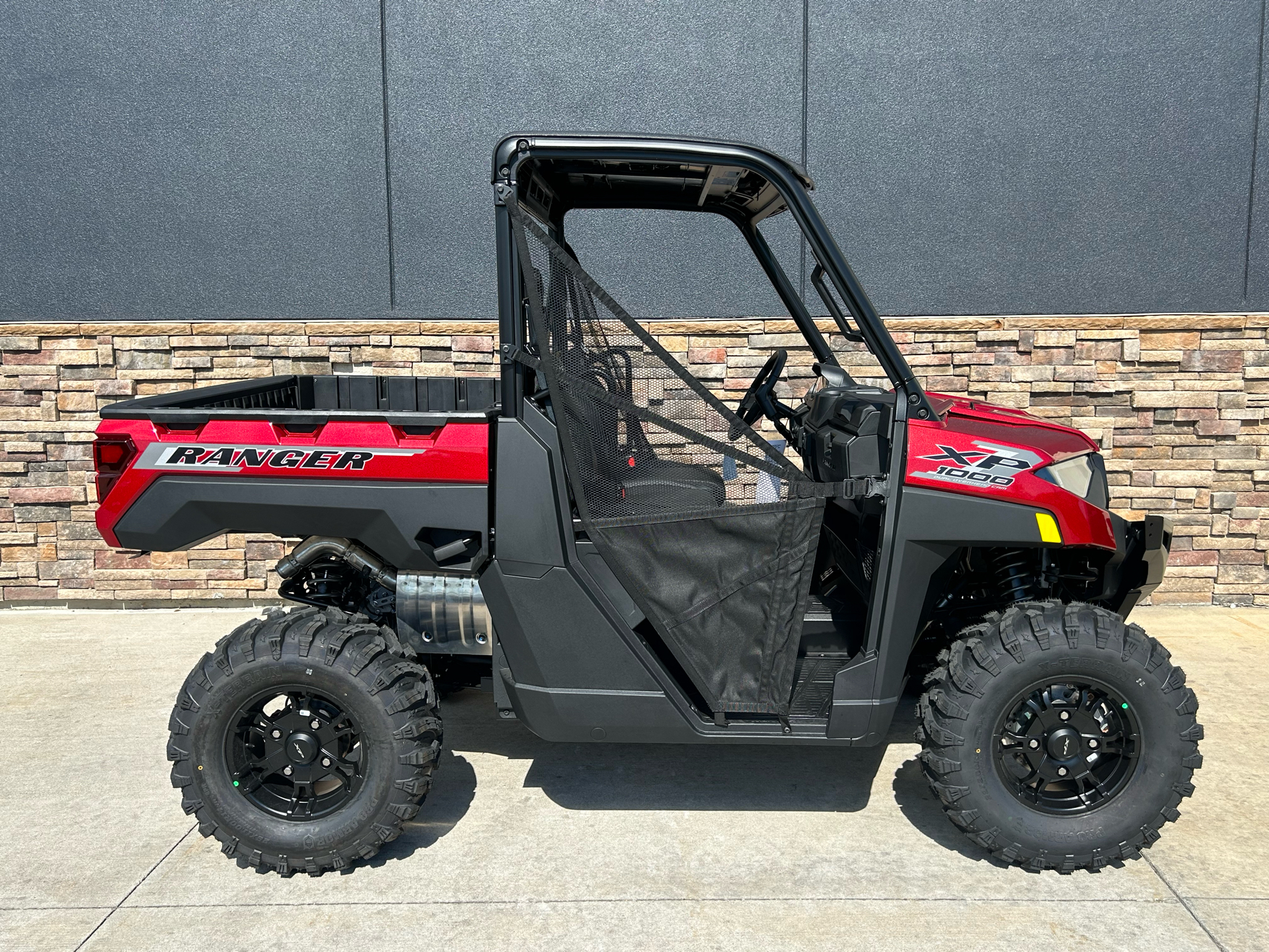 2025 Polaris Ranger XP 1000 Premium in Columbia, Missouri - Photo 9