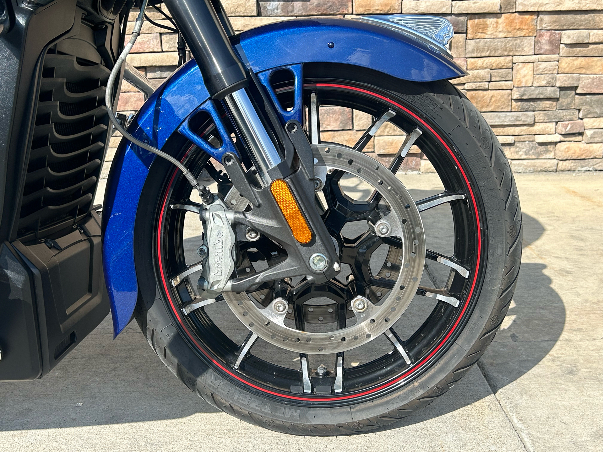 2020 Indian Motorcycle Challenger® Limited in Columbia, Missouri - Photo 2