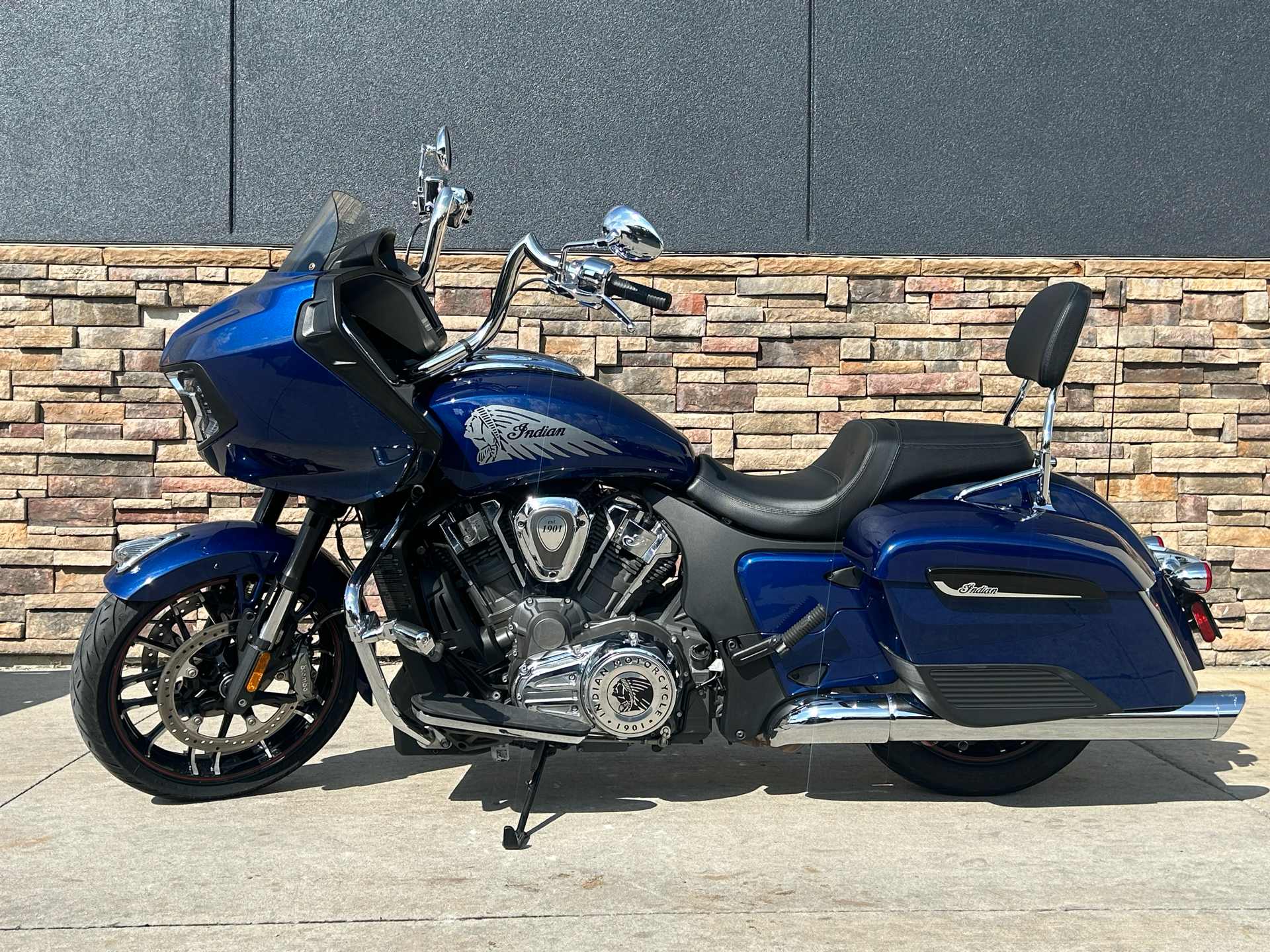 2020 Indian Motorcycle Challenger® Limited in Columbia, Missouri - Photo 11