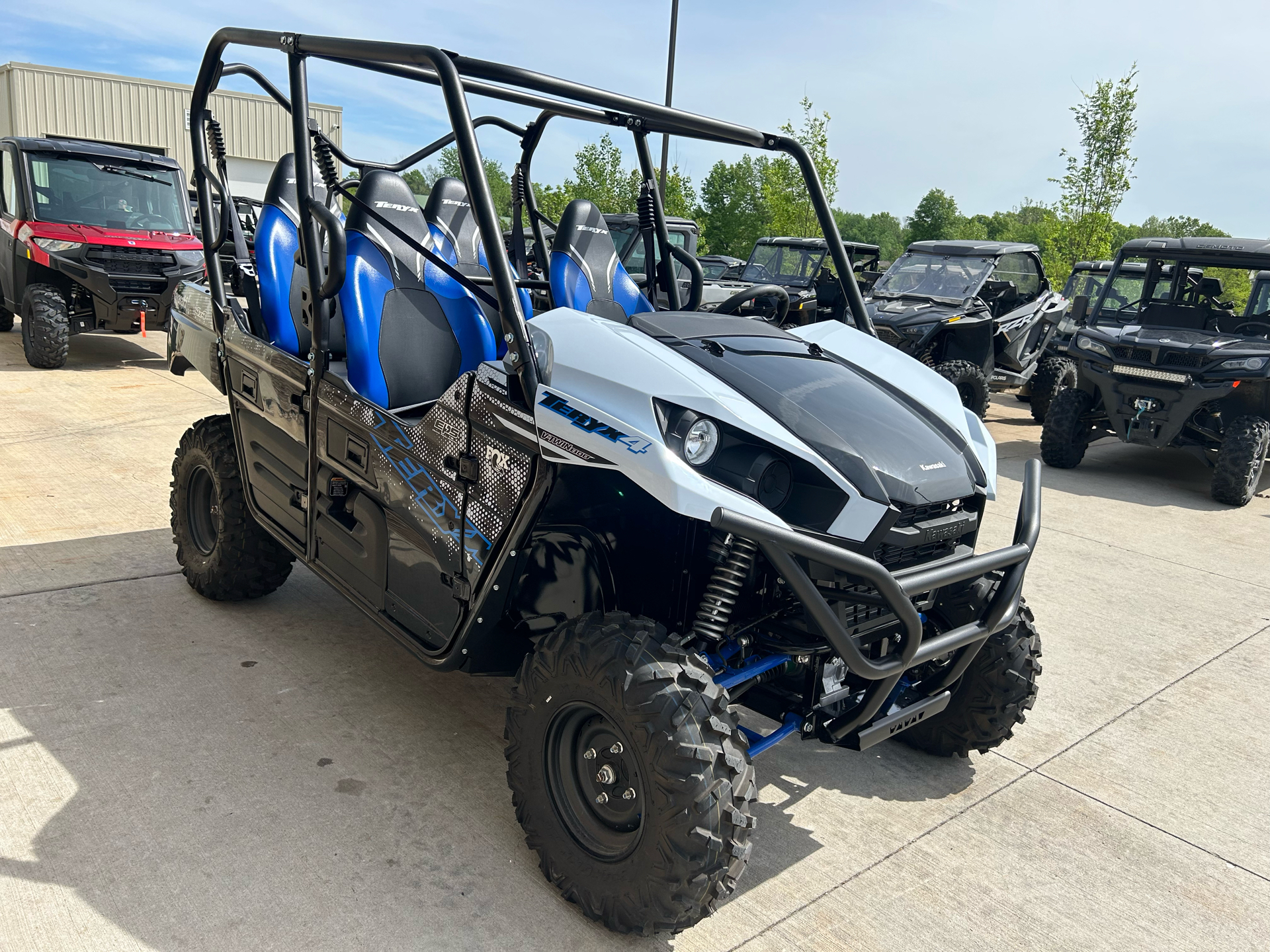 2024 Kawasaki Teryx4 in Columbia, Missouri - Photo 3