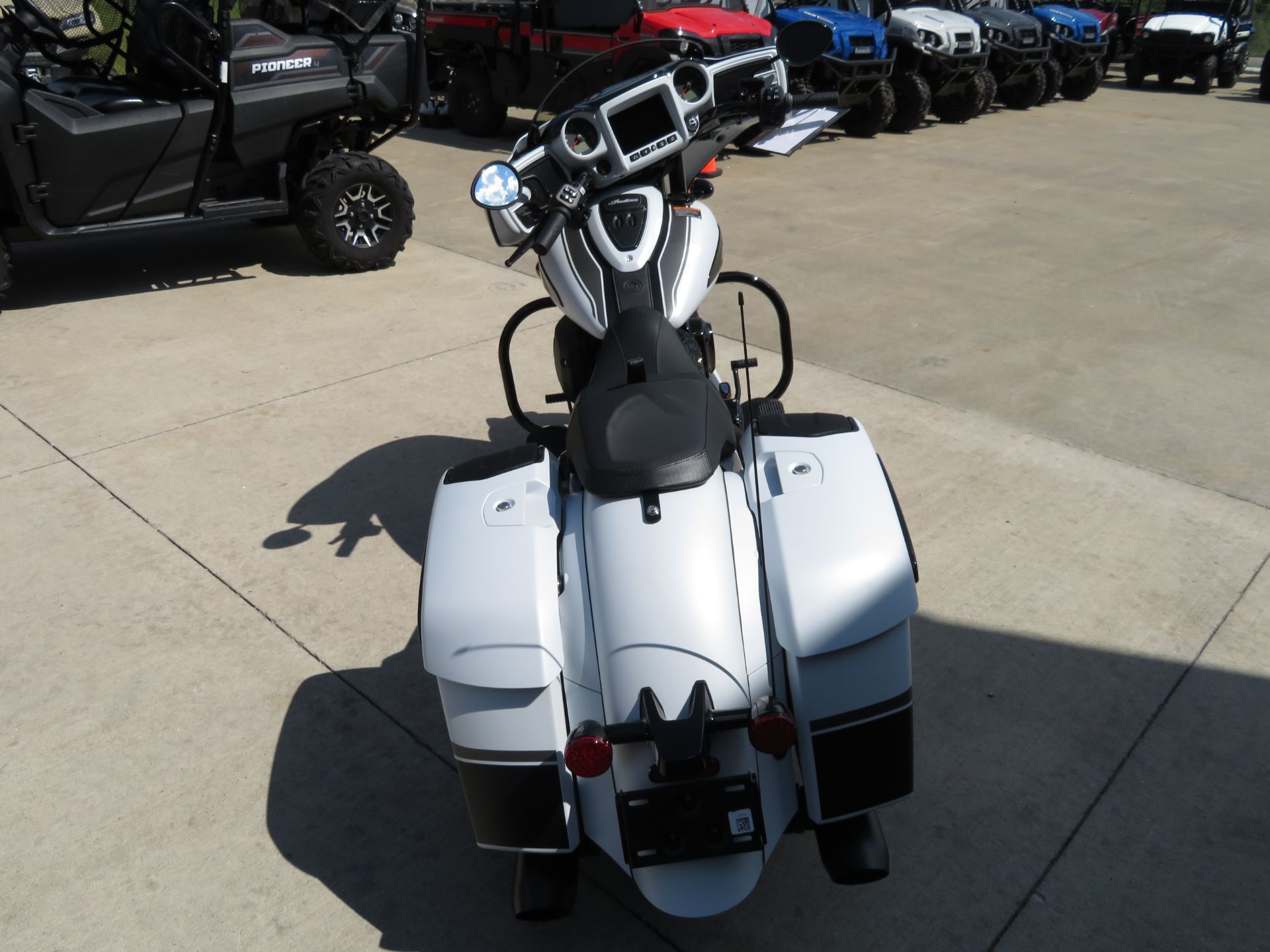 2024 Indian Motorcycle Chieftain® Dark Horse® with PowerBand Audio Package in Columbia, Missouri - Photo 6