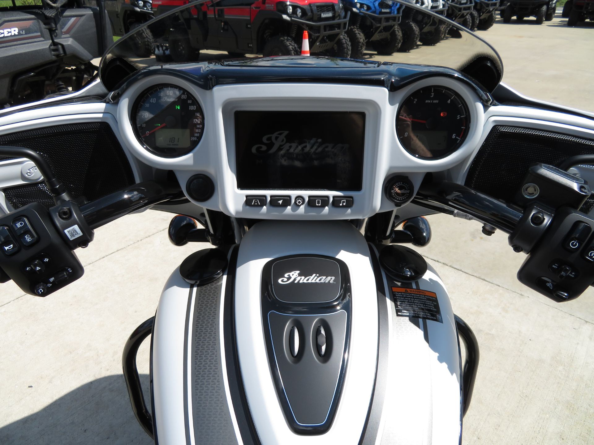 2024 Indian Motorcycle Chieftain® Dark Horse® with PowerBand Audio Package in Columbia, Missouri - Photo 12