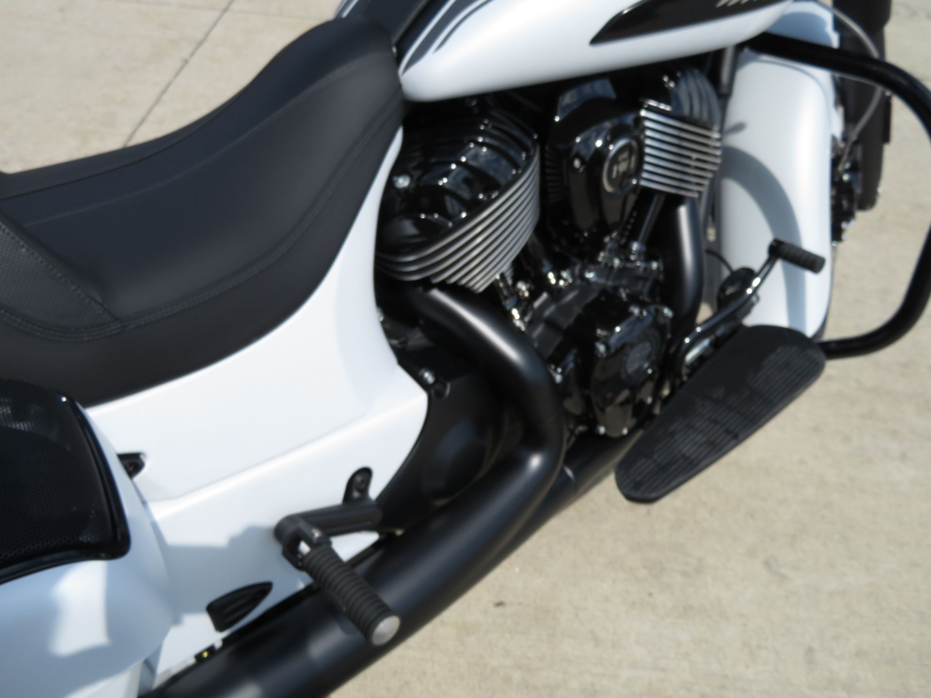 2024 Indian Motorcycle Chieftain® Dark Horse® with PowerBand Audio Package in Columbia, Missouri - Photo 20