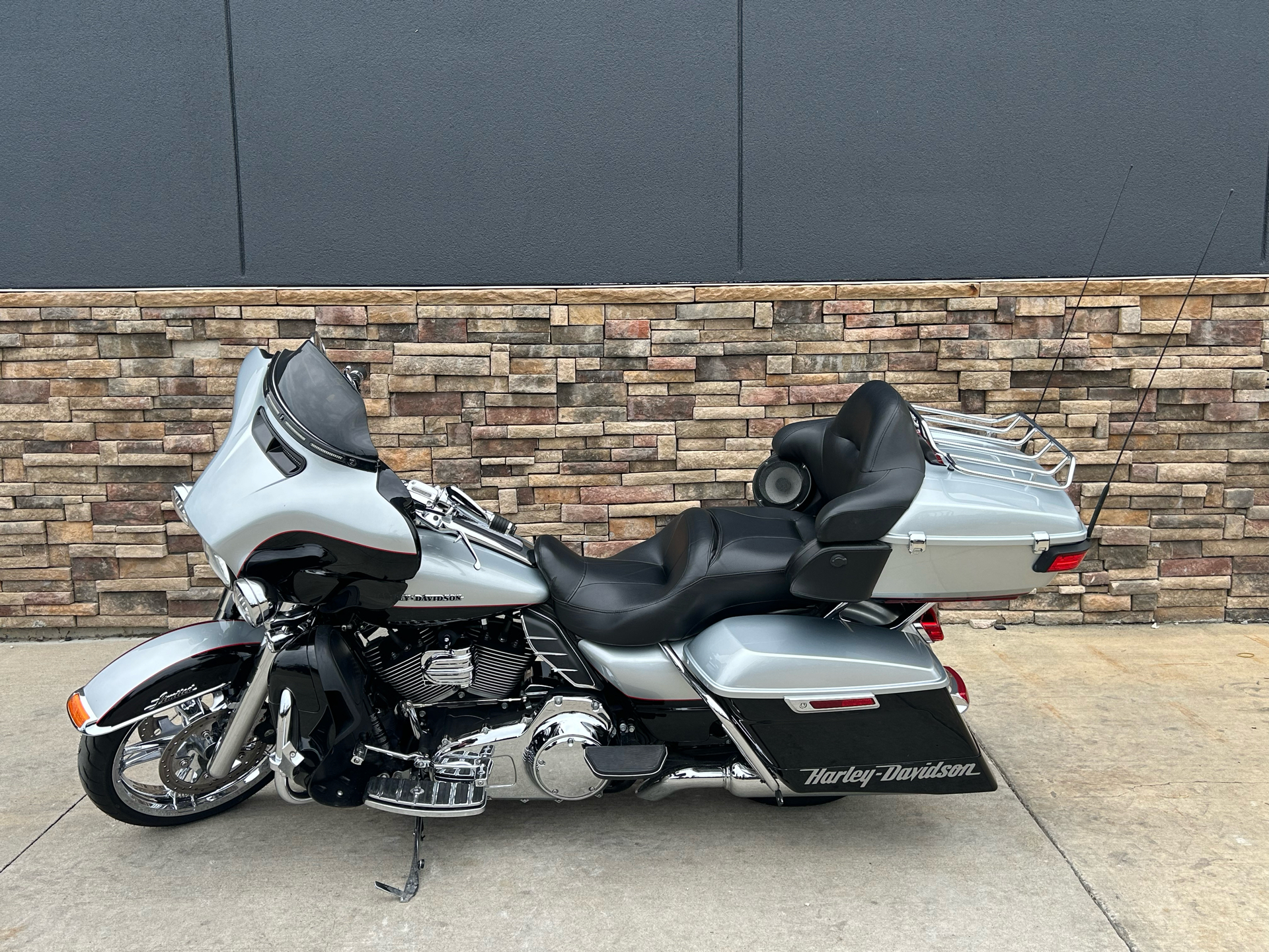 2015 Harley-Davidson Ultra Limited in Columbia, Missouri - Photo 12