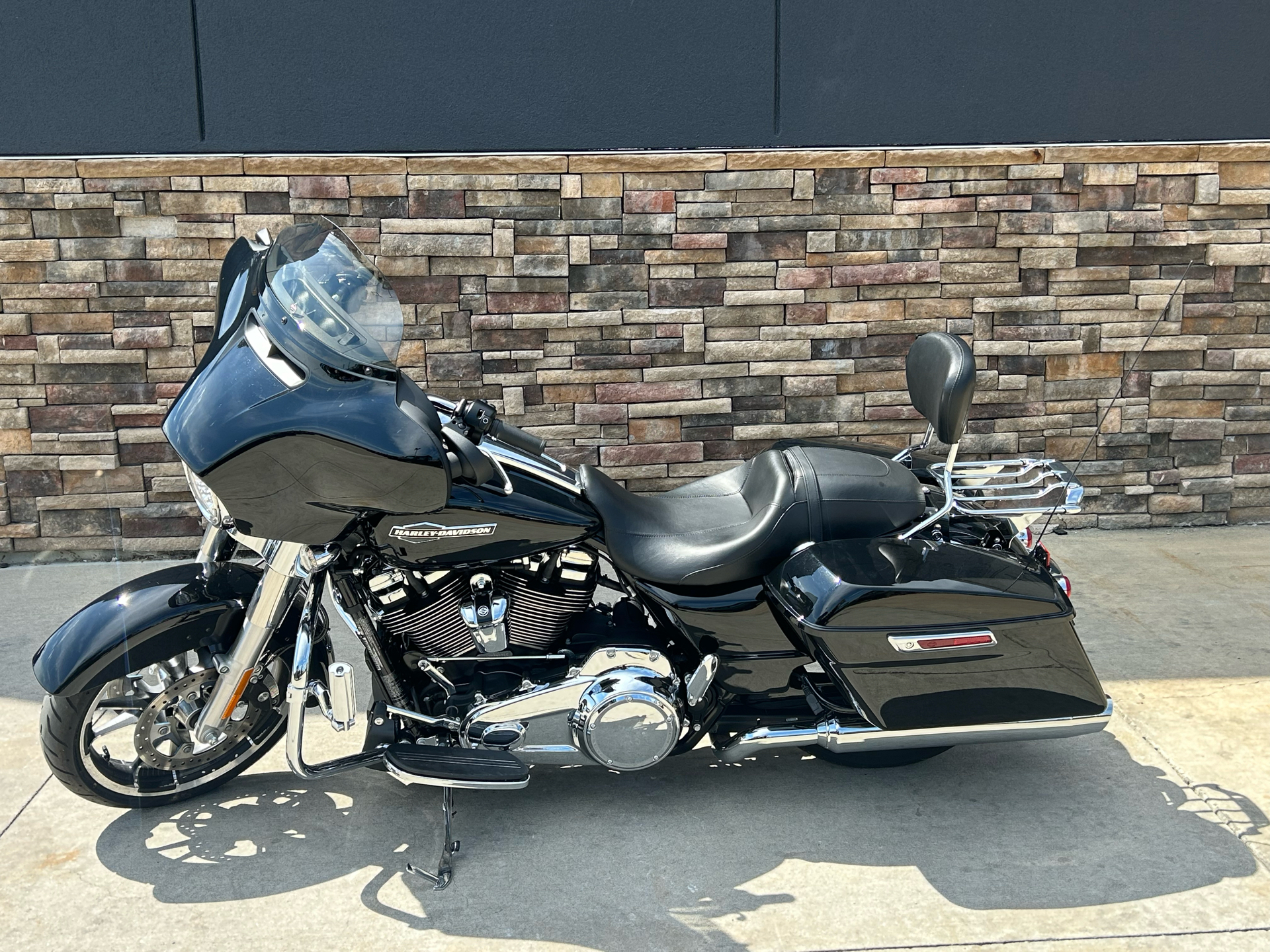 2021 Harley-Davidson Street Glide® in Columbia, Missouri - Photo 12