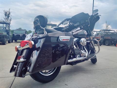 2005 Harley-Davidson FLHTCUI Ultra Classic® Electra Glide® in Columbia, Missouri - Photo 7