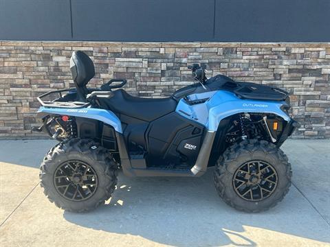 2025 Can-Am Outlander MAX XT 700 in Columbia, Missouri - Photo 10