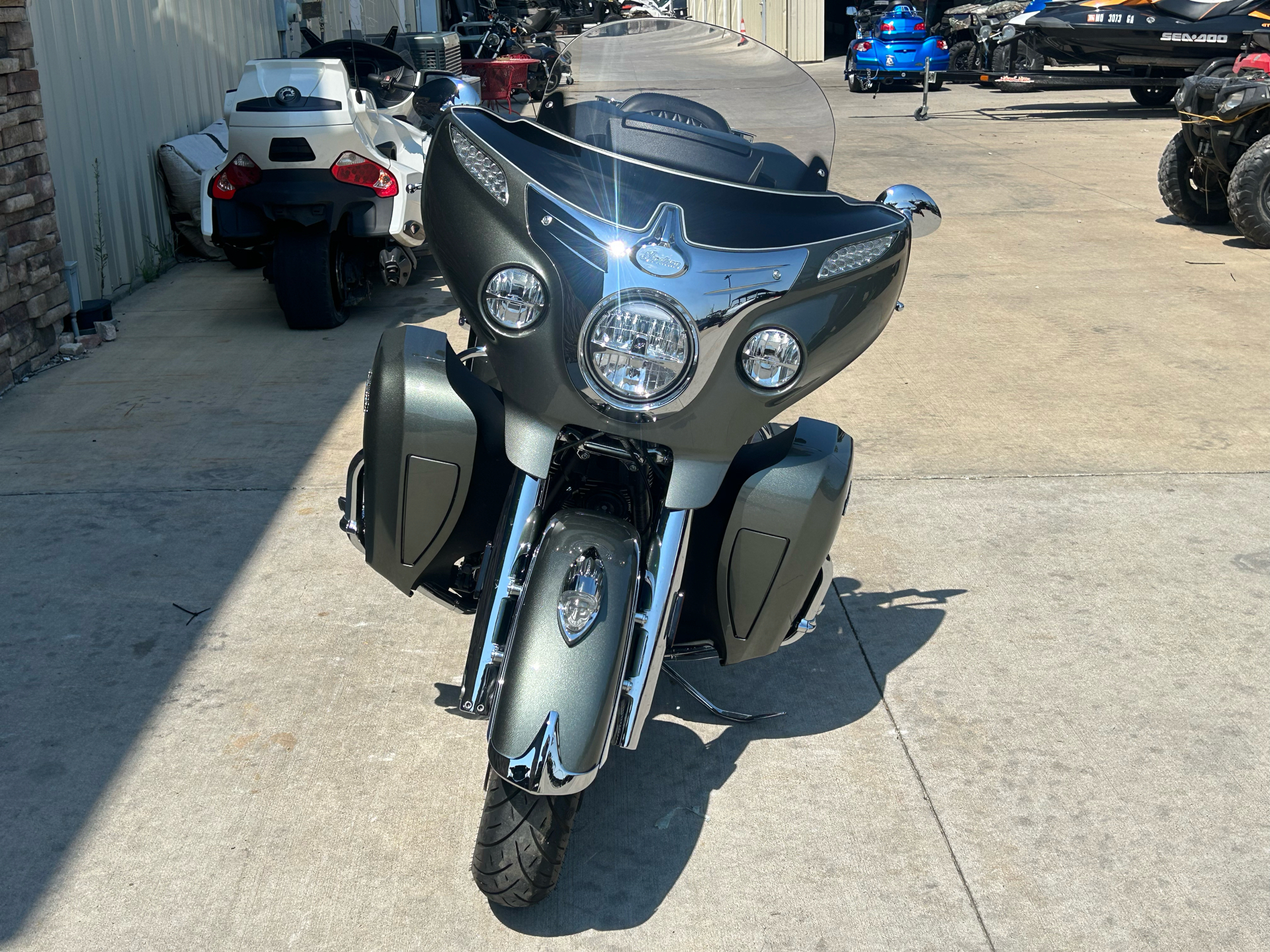 2021 Indian Motorcycle Roadmaster® in Columbia, Missouri - Photo 2