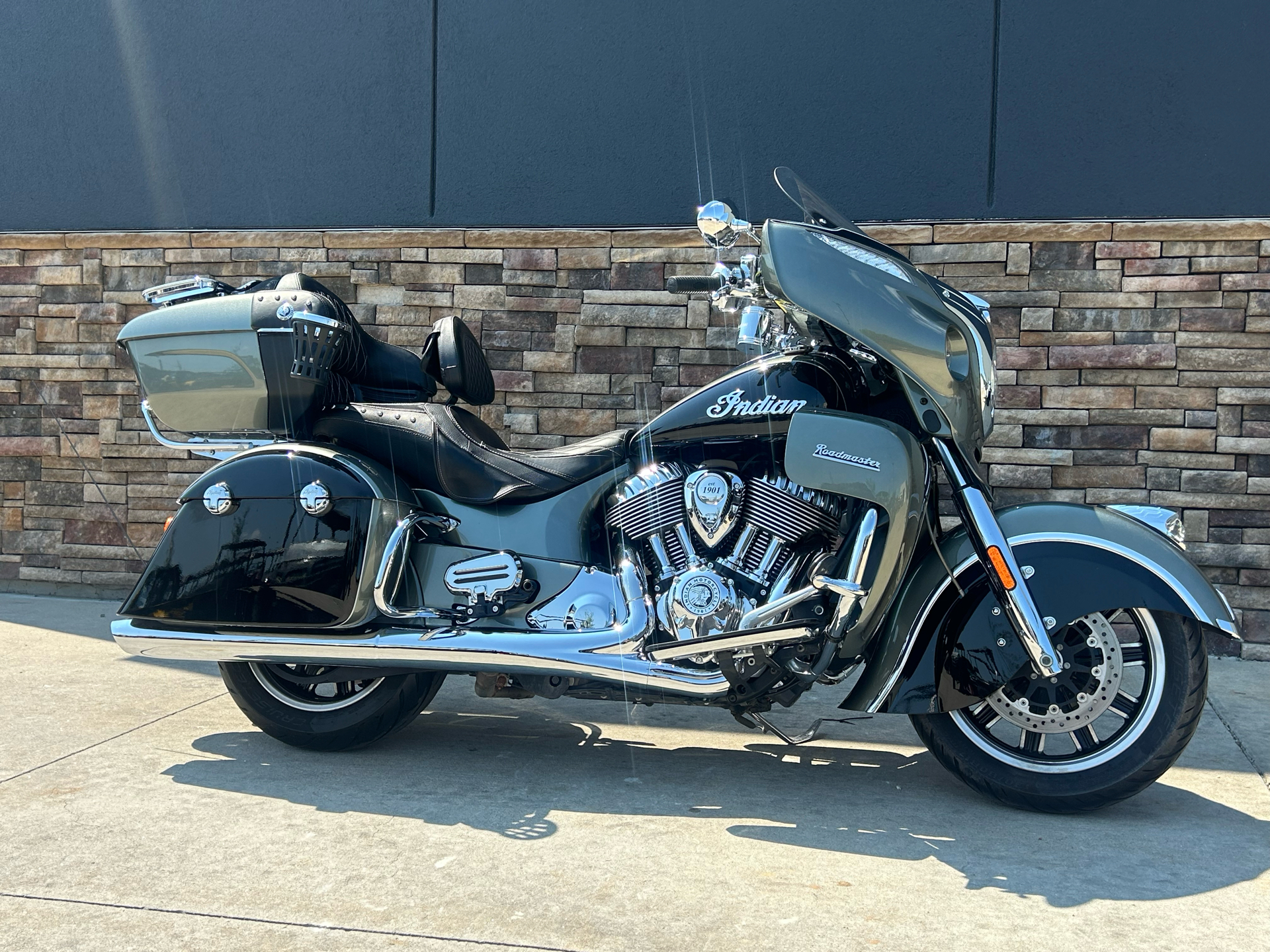 2021 Indian Motorcycle Roadmaster® in Columbia, Missouri - Photo 11