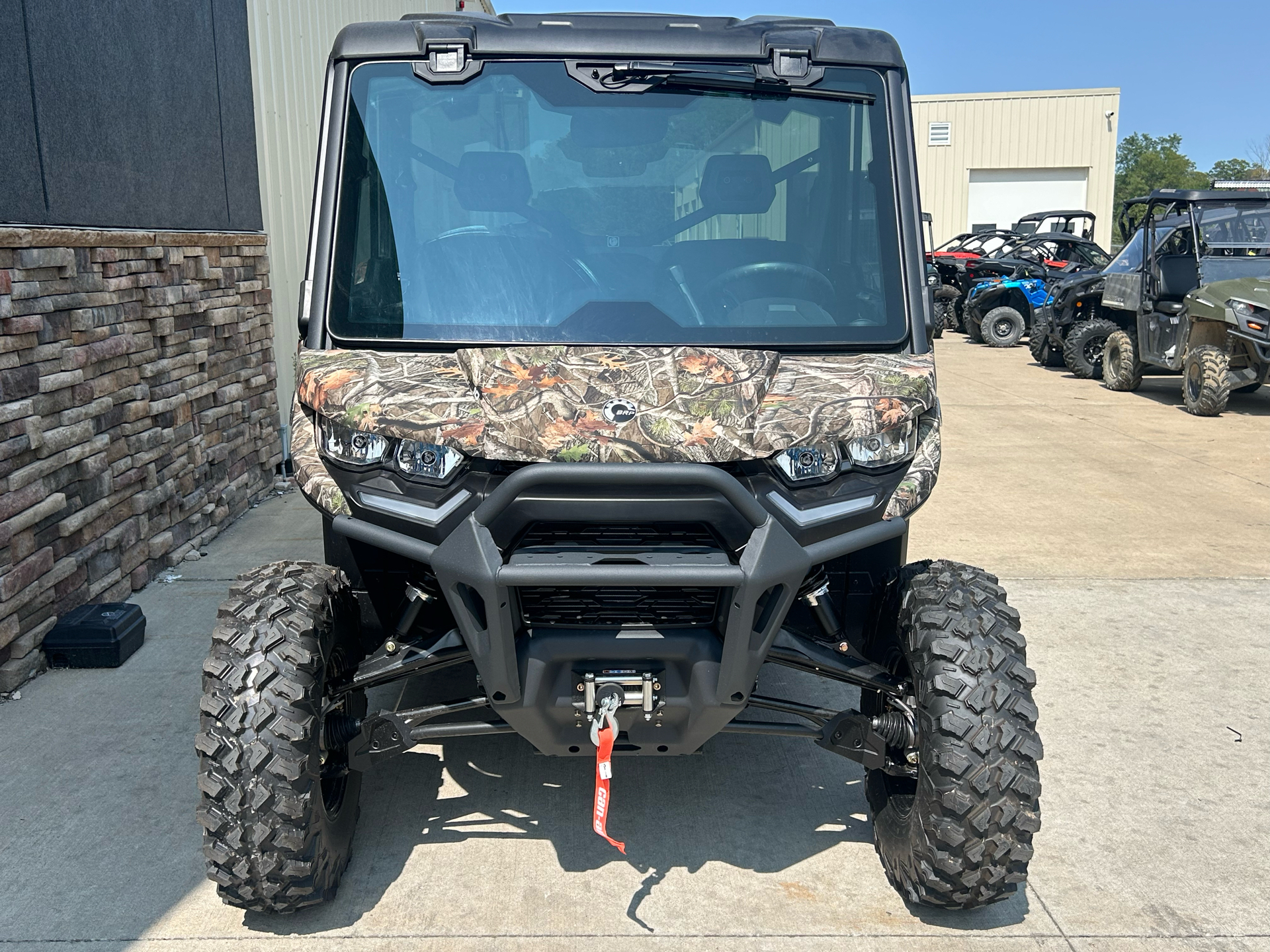 2025 Can-Am Defender Limited in Columbia, Missouri - Photo 2