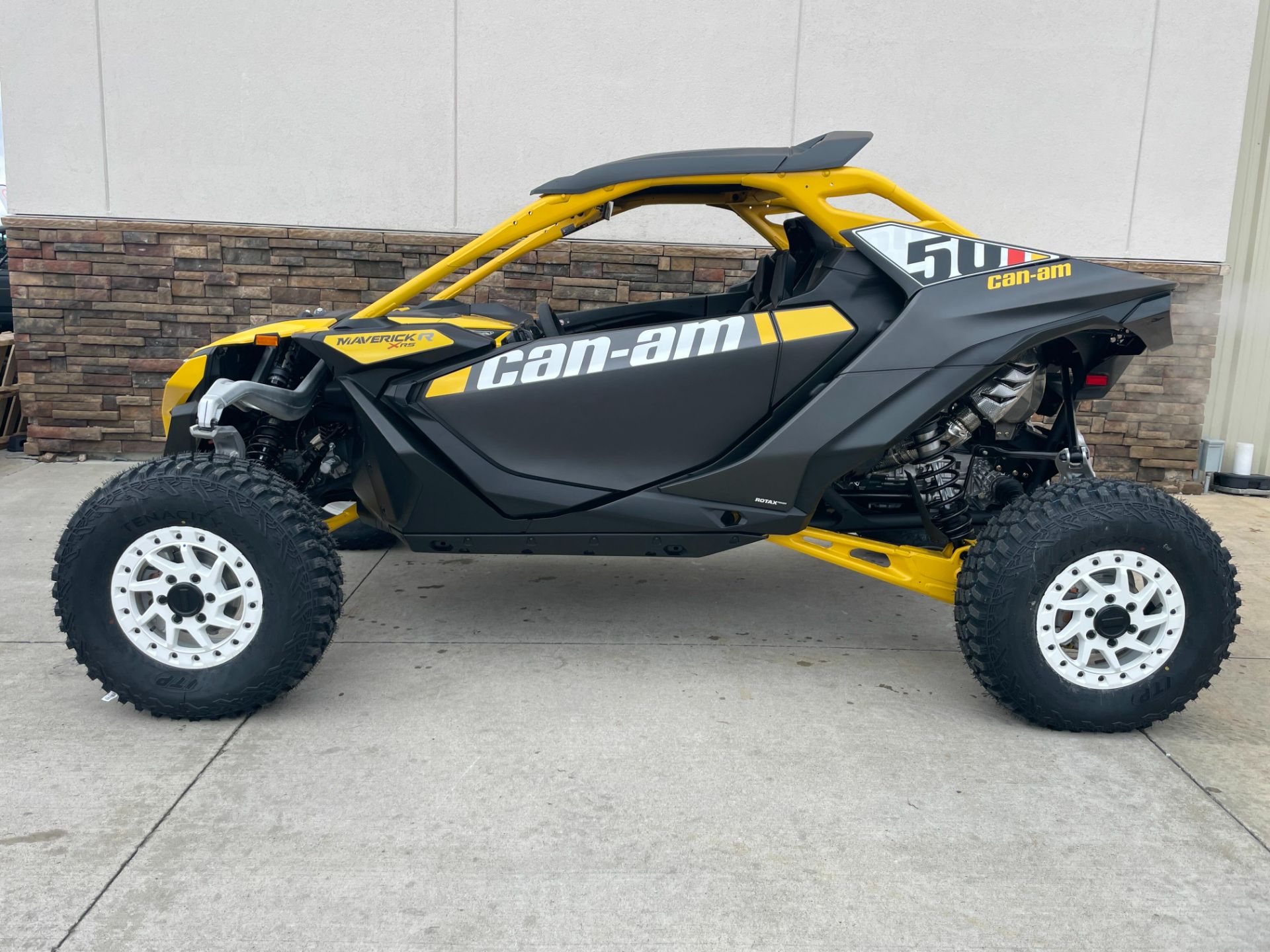 2024 Can-Am Maverick R X RS with Smart-Shox 999T DCT in Columbia, Missouri - Photo 1