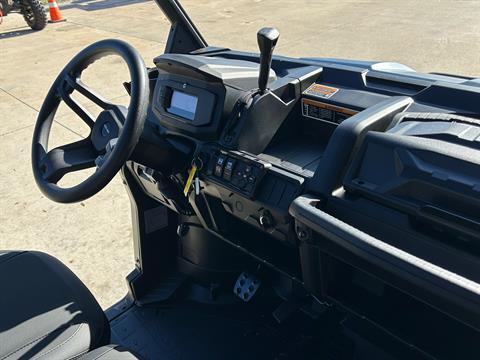 2025 Can-Am Defender XT HD9 in Columbia, Missouri - Photo 8